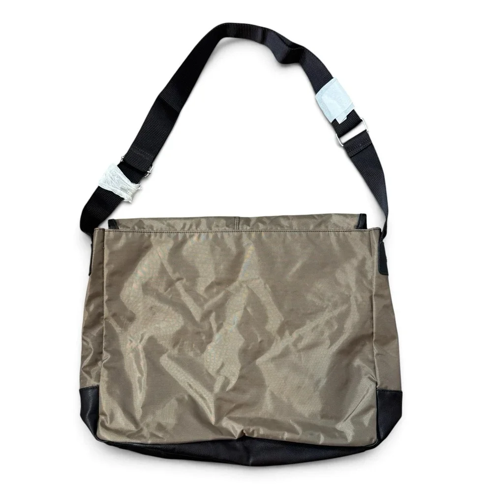 Calvin Klein Euphoria Mens Messenger Laptop Crossbody Bag Lightweight NEW